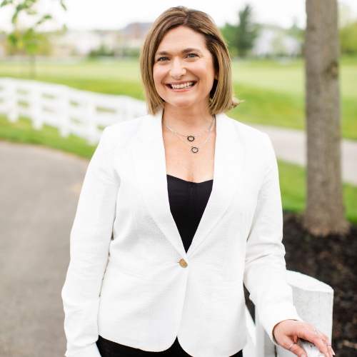 Andrea Iacovetta Licensed Closing Manager Thomas Riddle Real Estate